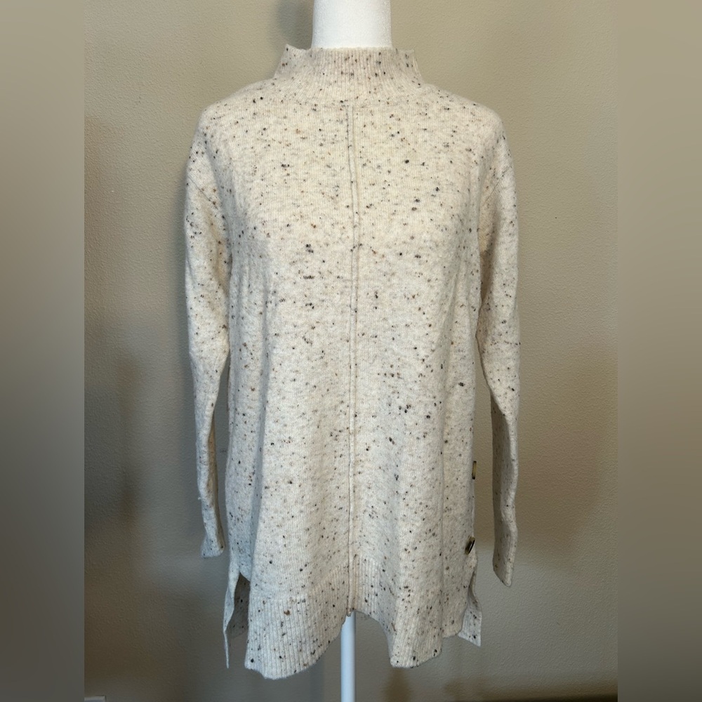 Retrology Women’s Cream Sweater, Size M (A2) - Picture 2 of 5